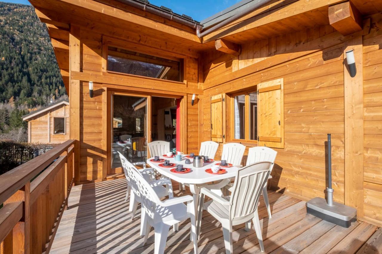Family Cottage With Balcony In Chamonix Bagian luar foto